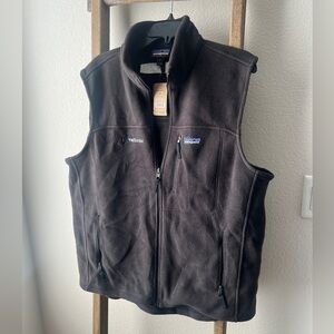 NWT - Patagonia Black zip up vest size L